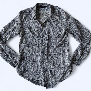 DECJUBA Womens Monochrome Grey Snakeskin Animal Print Button Up Sheer Top small